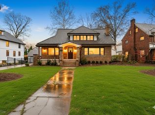 380 Elmwood Rd, Rocky River, OH 44116