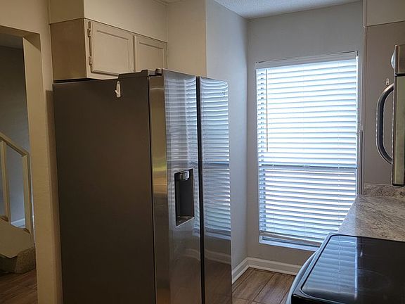 3rd image of 7202 Lago Vista Ct