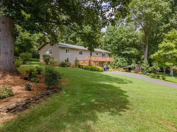 920 Cat Creek Rd, Franklin, NC 28734