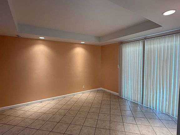4th image of 1735 Franklin St #1