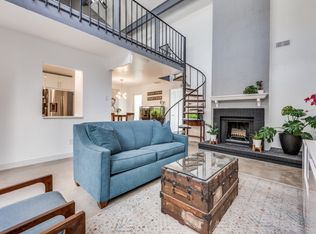 9711 Smokefeather Ln, Dallas, TX 75243