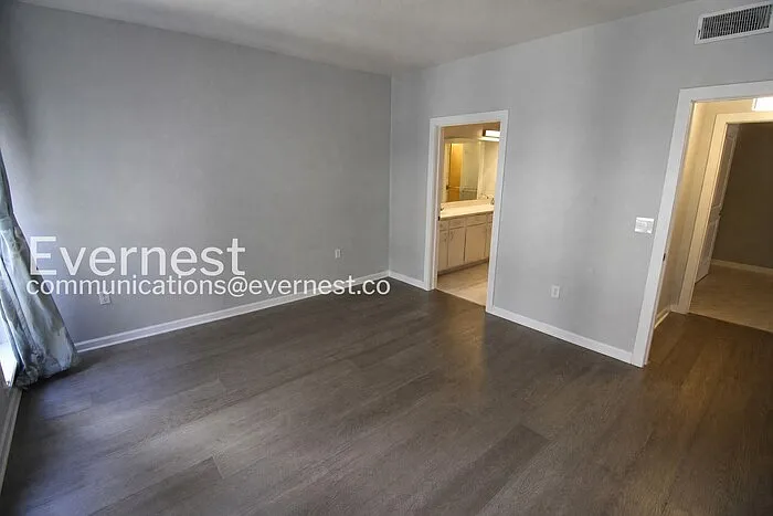 1803 Broadway #317 — Photo 6