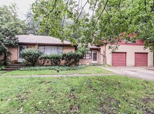 12 Alton Rd, Prospect Heights, IL 60070
