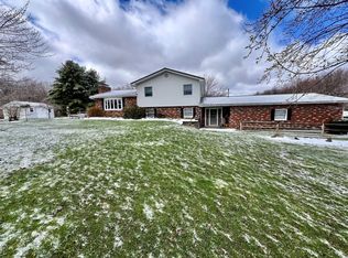 19203 Bradway Rd, Saegertown, PA 16433