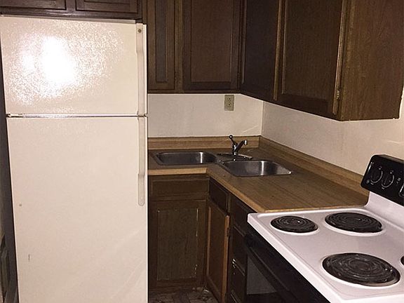 5th image of 332 Ludlow Ave #3405-106