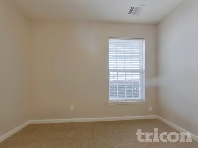 501 Arrowhead Dr — Photo 12