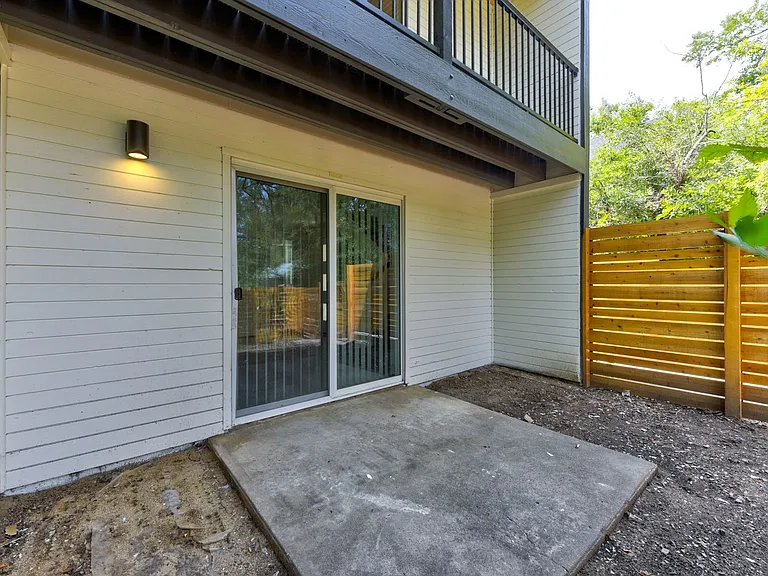 616 Marine St. — Photo 23
