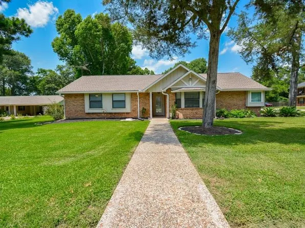 2602 Brazeal St, Waller, TX 77484