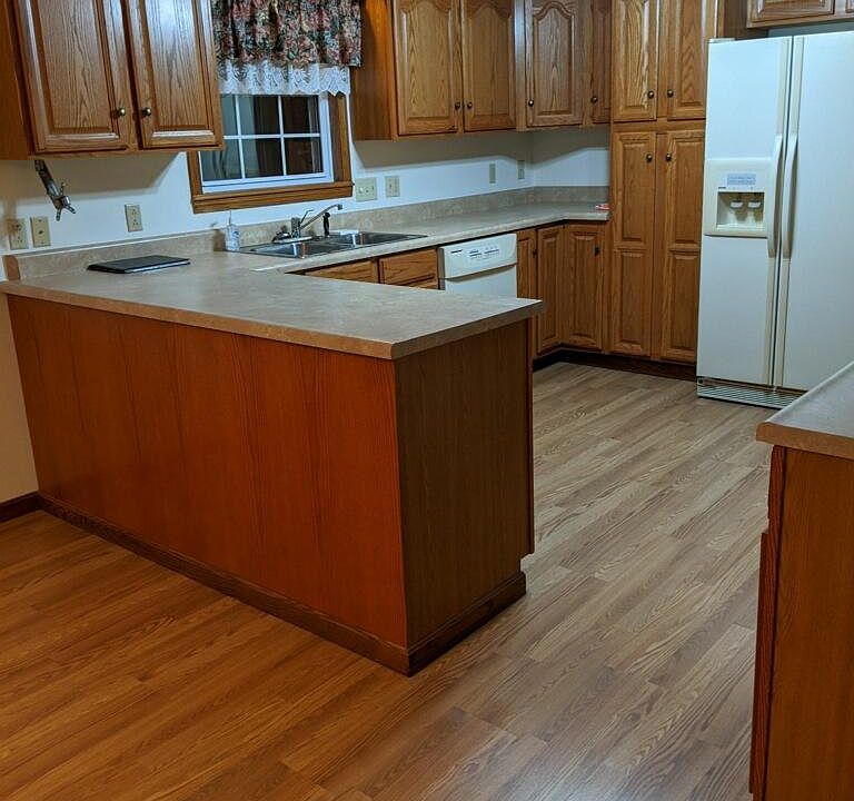 2nd image of 115 Olin Dr