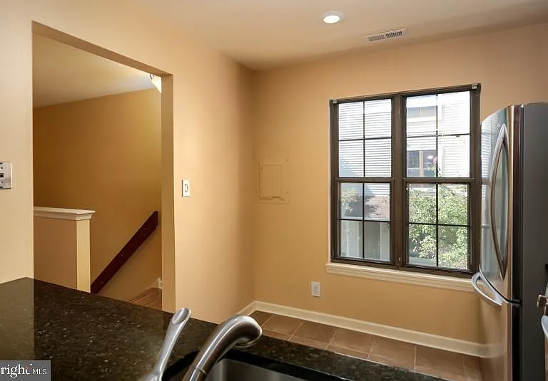140B Bradford Ct #B — Photo 14