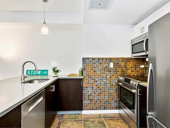 4th image of 189 Avenue C APT 2C