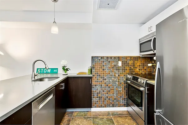 Rented by Douglas Elliman | media 14