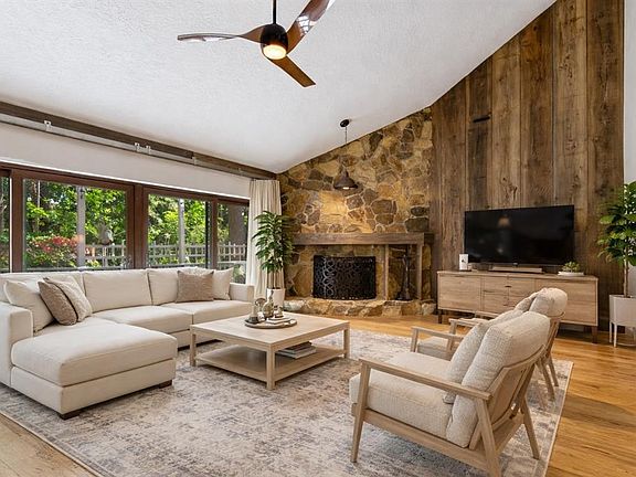 2nd image of 401 Old Mill Pond Rd