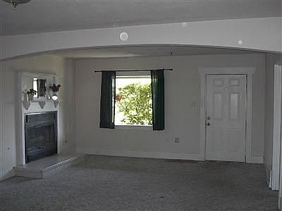 gas fire place arched ceiling