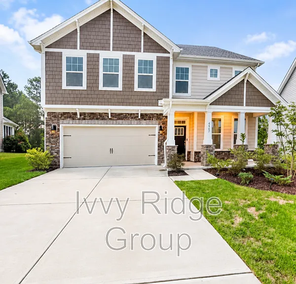 4867 Tacoma Dr — Photo 1