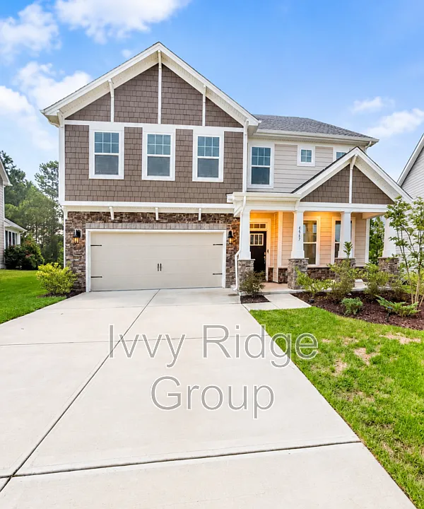 4867 Tacoma Dr