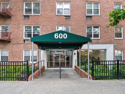 600 Locust Street #3H, Mount Vernon, NY, 10552