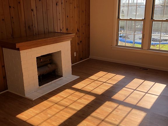 2nd image of 2459 N Bedford Ave