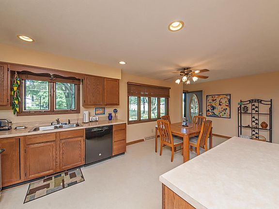 5th image of 5463 Ivy Dr
