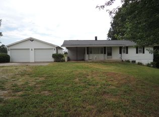 North York Hwy, Pall mall, TN 38577