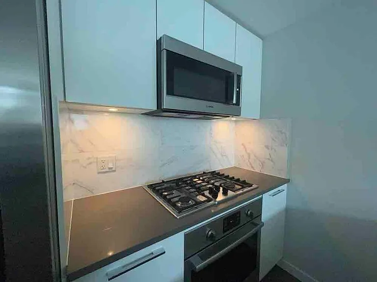 3281 E Kent Ave N #203 — Photo 3