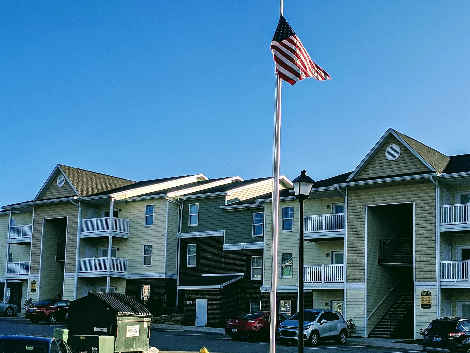 Creekside Crossing Apartments - 5205-304 — Photo 1