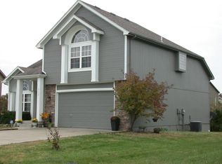 2173 Sierra Dr, Raymore, MO 64083