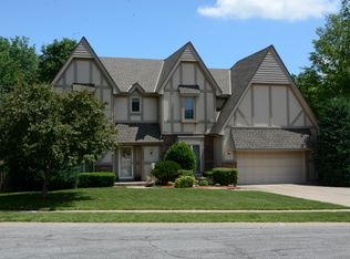 12645 Grandview St, Overland Park, KS 66213