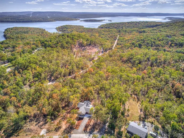 18475 W Lakewood Dr, Park Hill, OK 74451