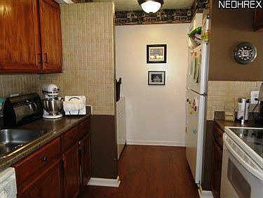5th image of 240 Canterbury Ln #D-19