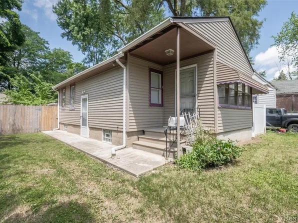 785 Kenilworth Ave, Pontiac, MI 48340