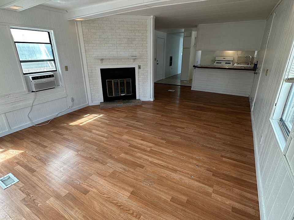 1st image of 14837 Brentstone St
