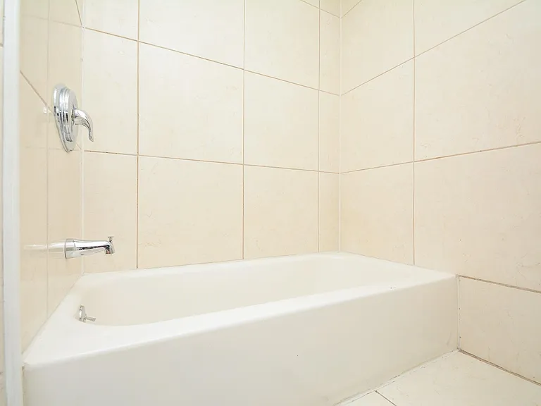 2109 Pomona Dr — Photo 13