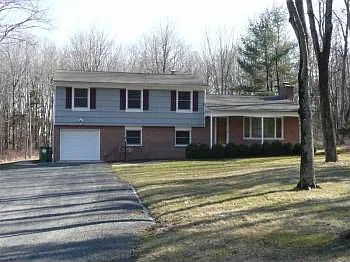 841 Cherry Hill Rd photo 1