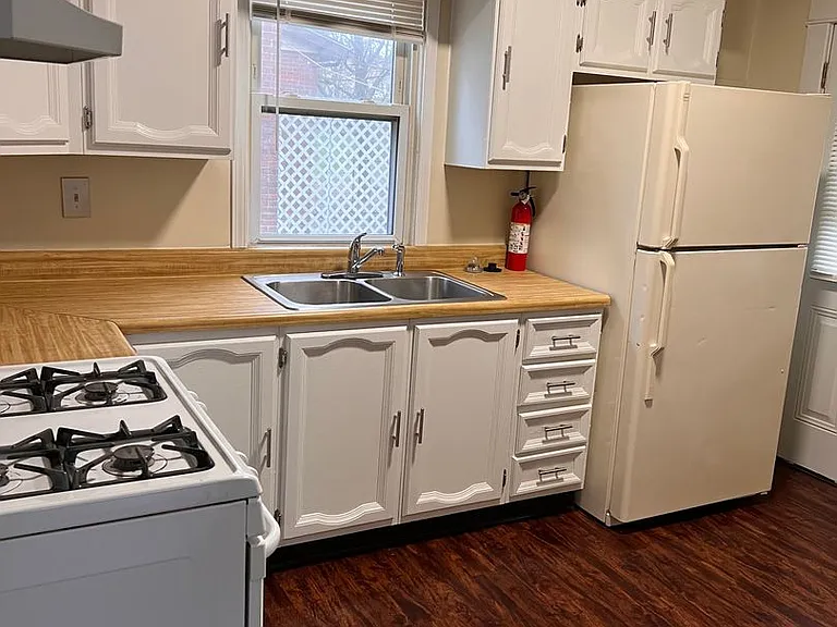 119 Olive St — Photo 17