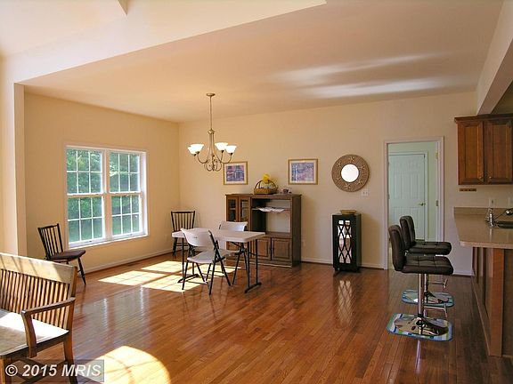 Dining Area and Breakfast Bar in Great Room
