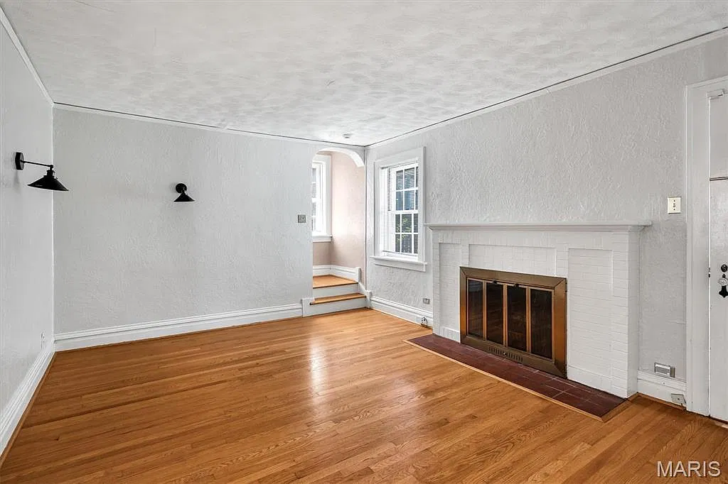 3 bed, 1.5 bath, 1428 sqft, $1,995 — Photo 4