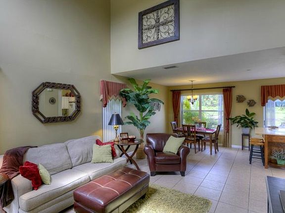 2nd image of 1733 Mosaic Forest Dr