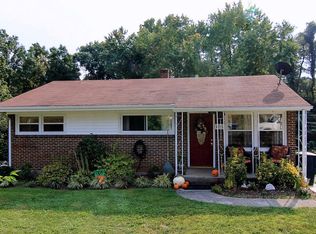 4808 Showalter Rd NW, Roanoke, VA 24017