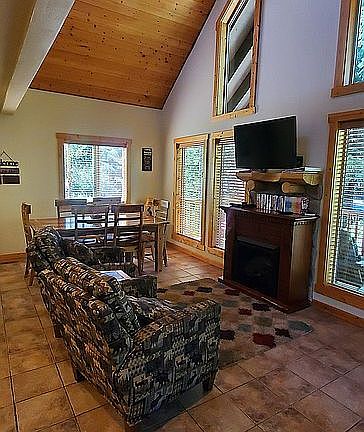 5th image of 41734 Timber Cir