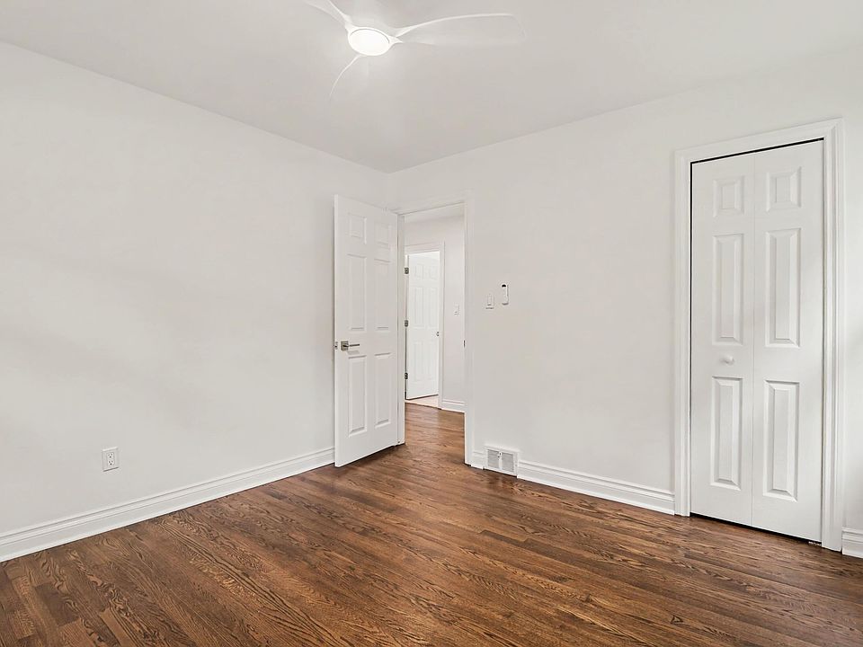 23051 Majestic St, photo 15