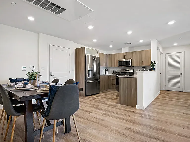 4725 Radford Ave #Penthouse 3 — Photo 6