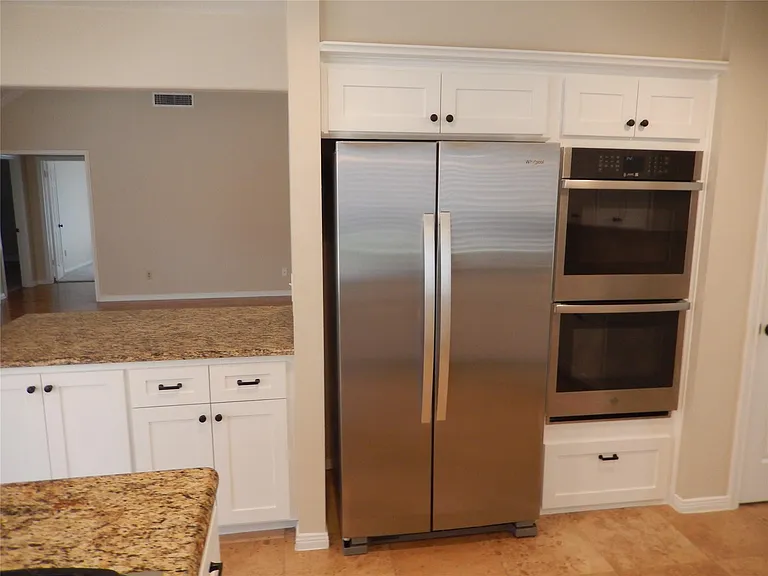 15214 Park Estates Ln — Photo 12