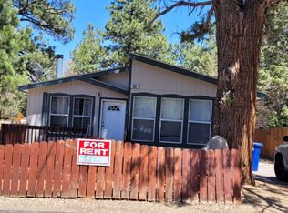 405 Sunset Ln, Sugarloaf, CA 92386