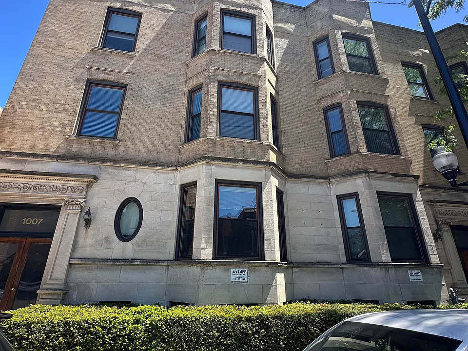 1007 S Oakley Blvd #1R