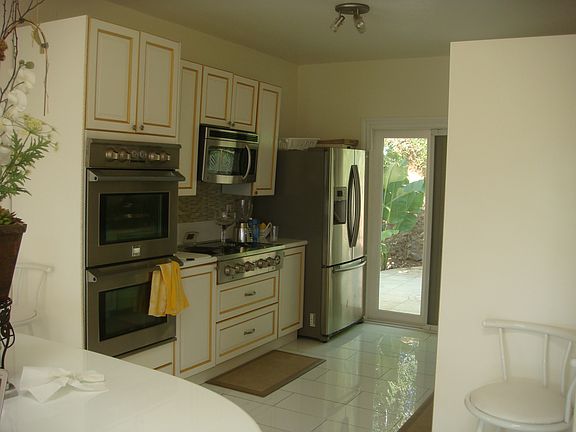 5th image of 3410 Vista De La Cresta