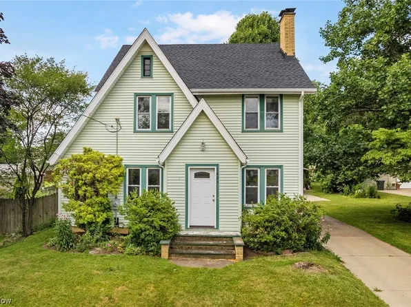 1601 Ferndale Rd NW, Canton, OH 44709