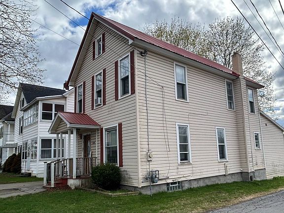 2nd image of 134 S Pawling St