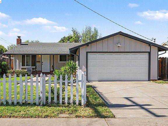 2nd image of 936 Santa Cruz Dr