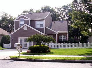 116 Parkwood Pl, Linwood, NJ 08221